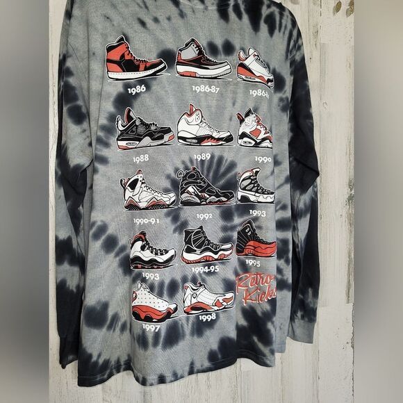 New Retro Kicks Tee - Picture 11 of 13